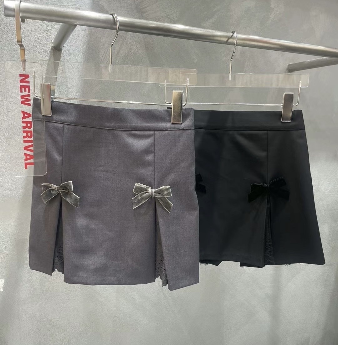 KR JENNIEJANE RIBBON LACE SKIRT (2 COLORS)