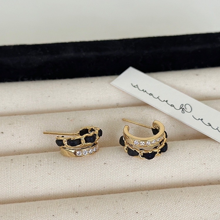 香奶風皮革穿鍊 水鑽假雙圈