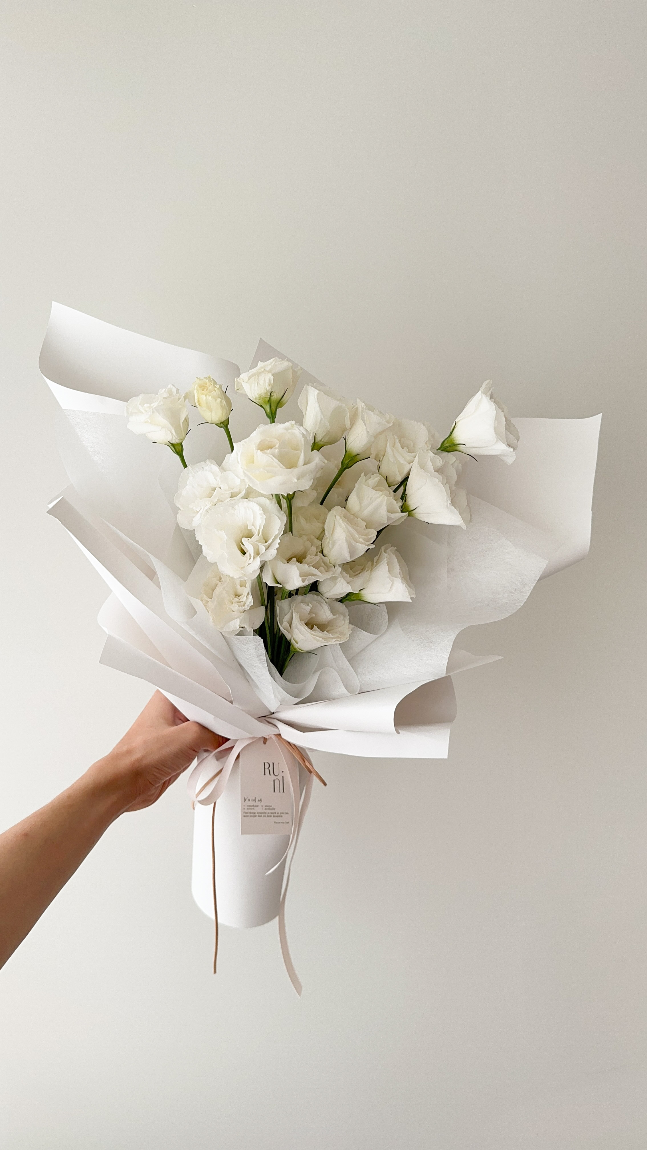 RUNI情人節花束-幸福降臨純白桔梗花束
