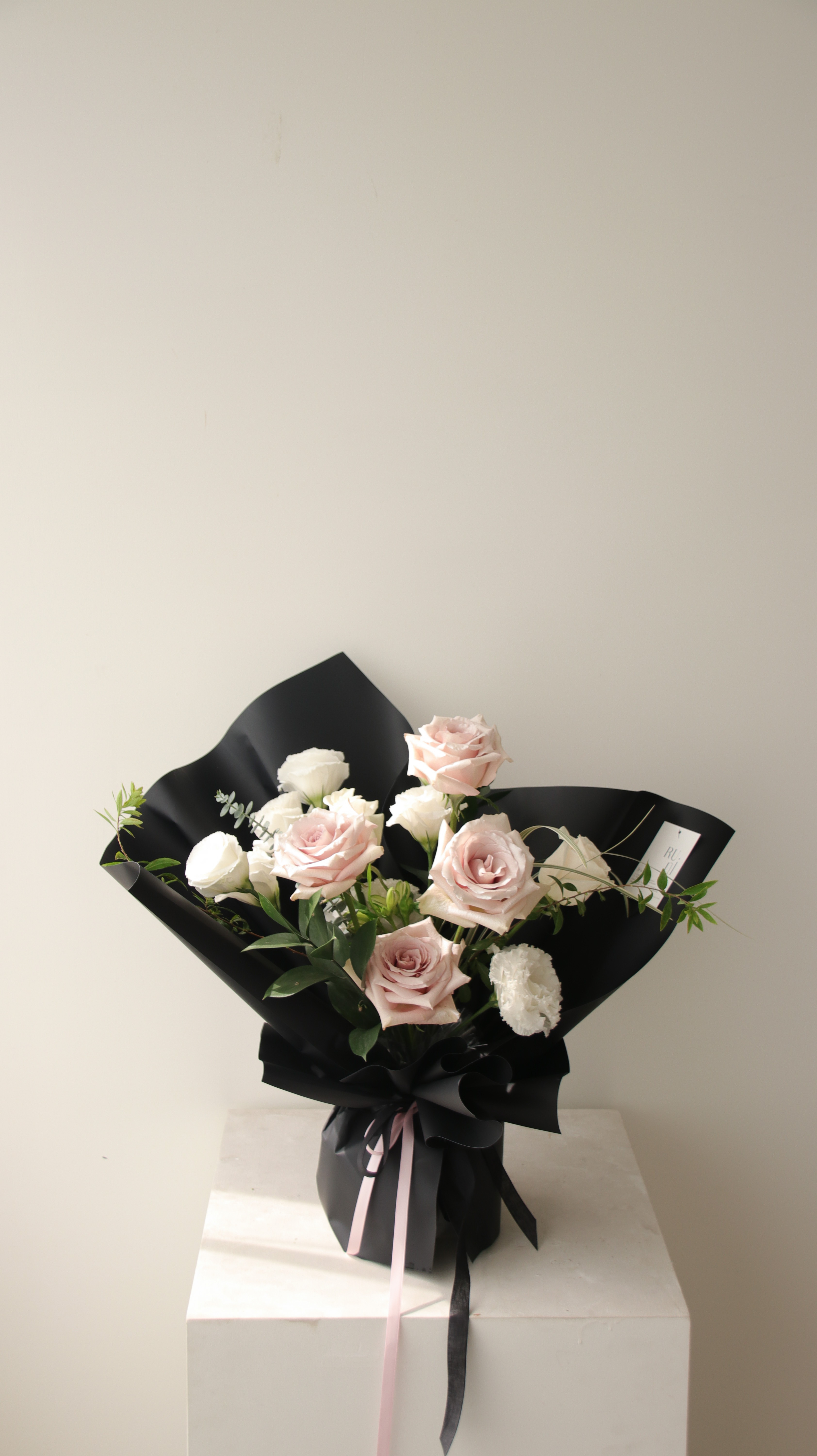 進口珠光粉玫瑰綜合花束（閃亮亮款！）