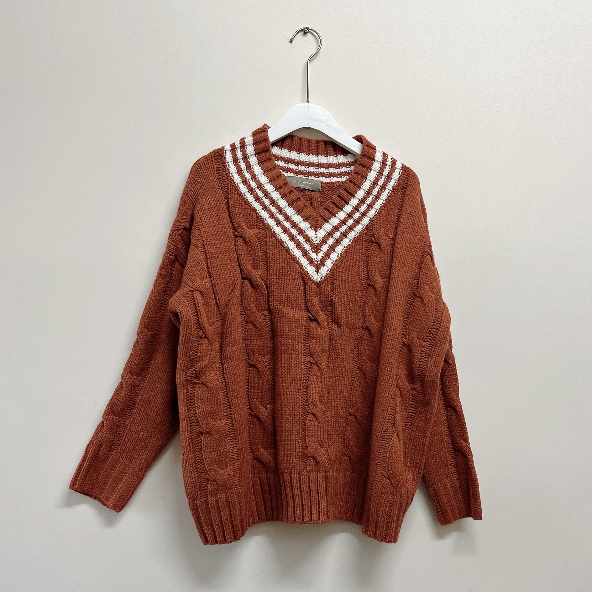 現貨 | V領麻花針織 T o p