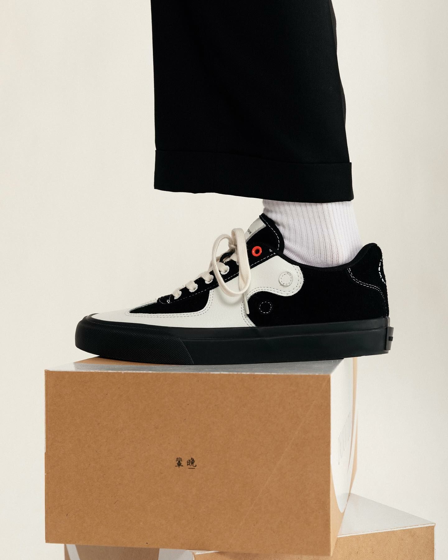 Unknowndomain 未知領域 黑白色 Un Taichi - GT80#206