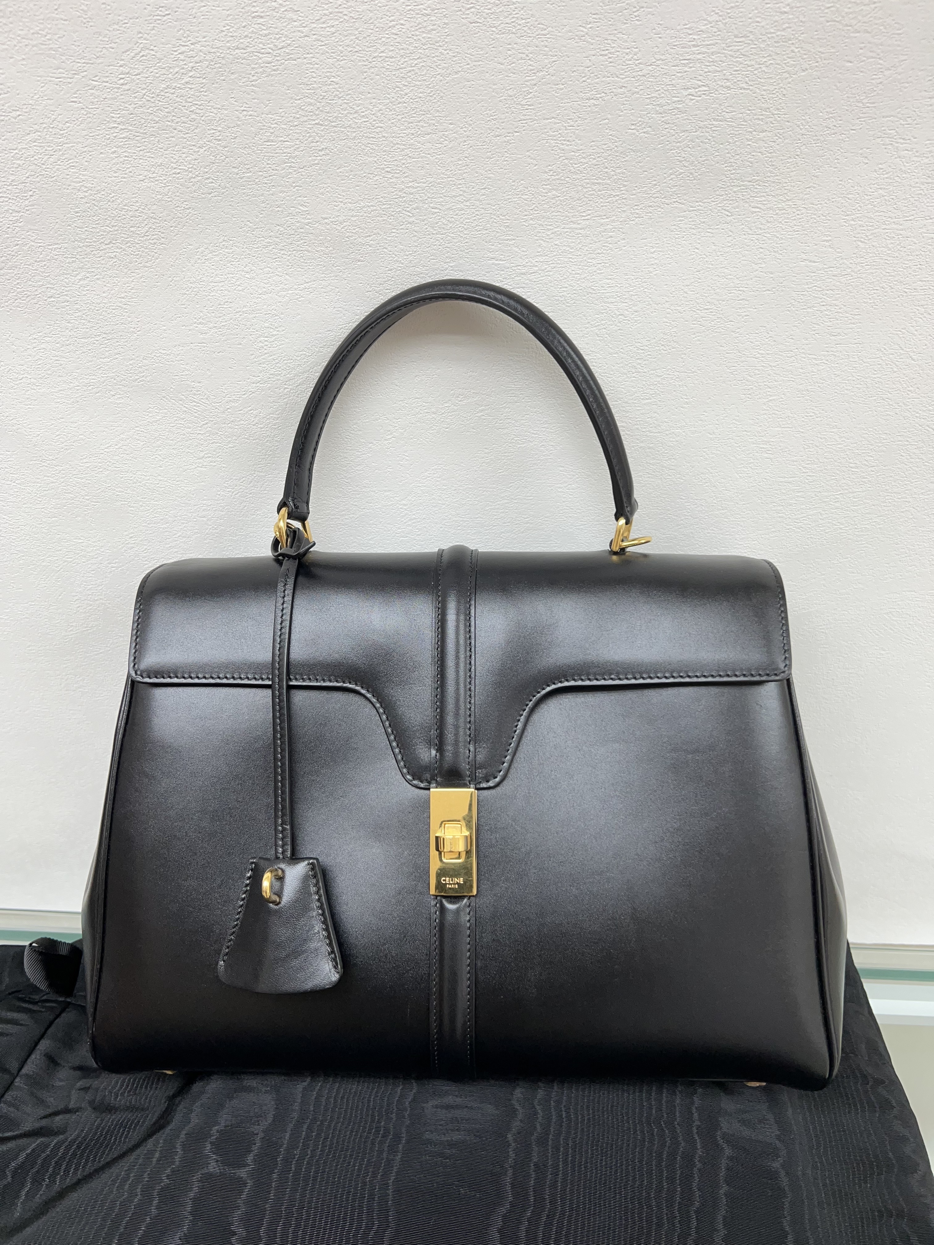 Celine 16 bag large (black)