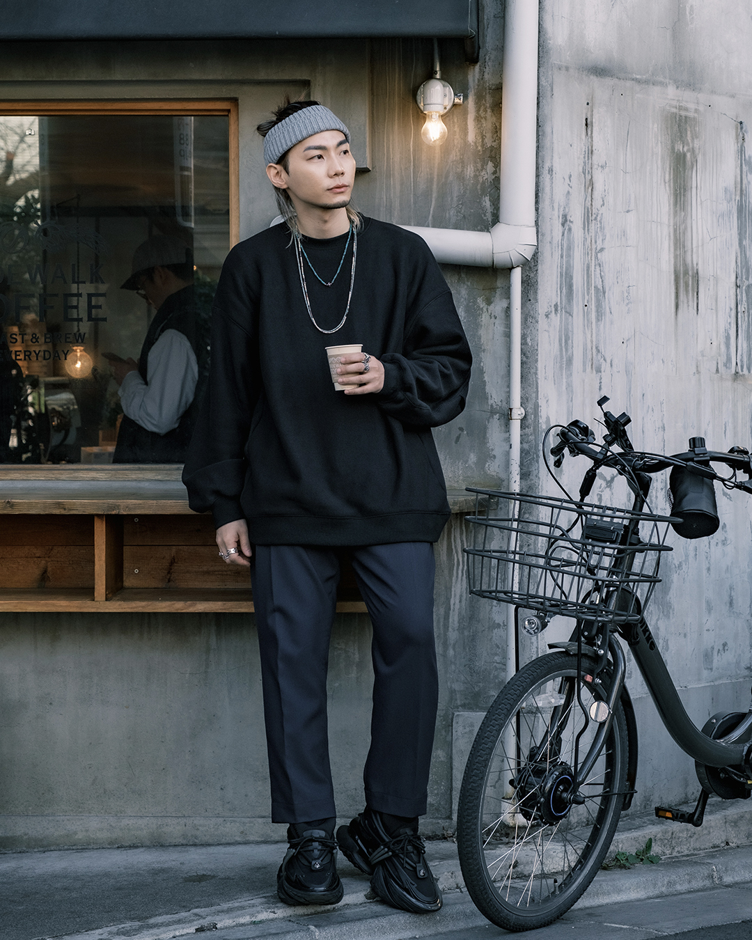 長版）柔軟手感 細節刺繡寬身衛衣－  低調黑