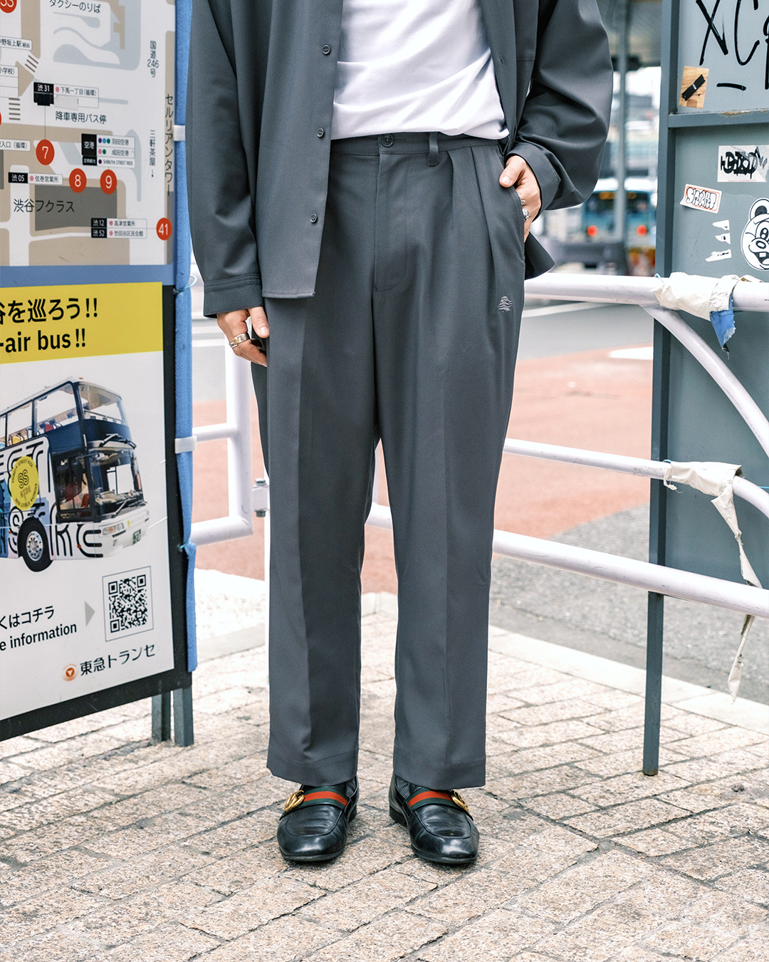 都會感微光澤 腰間抽繩 雙打褶長褲－內斂鐵灰