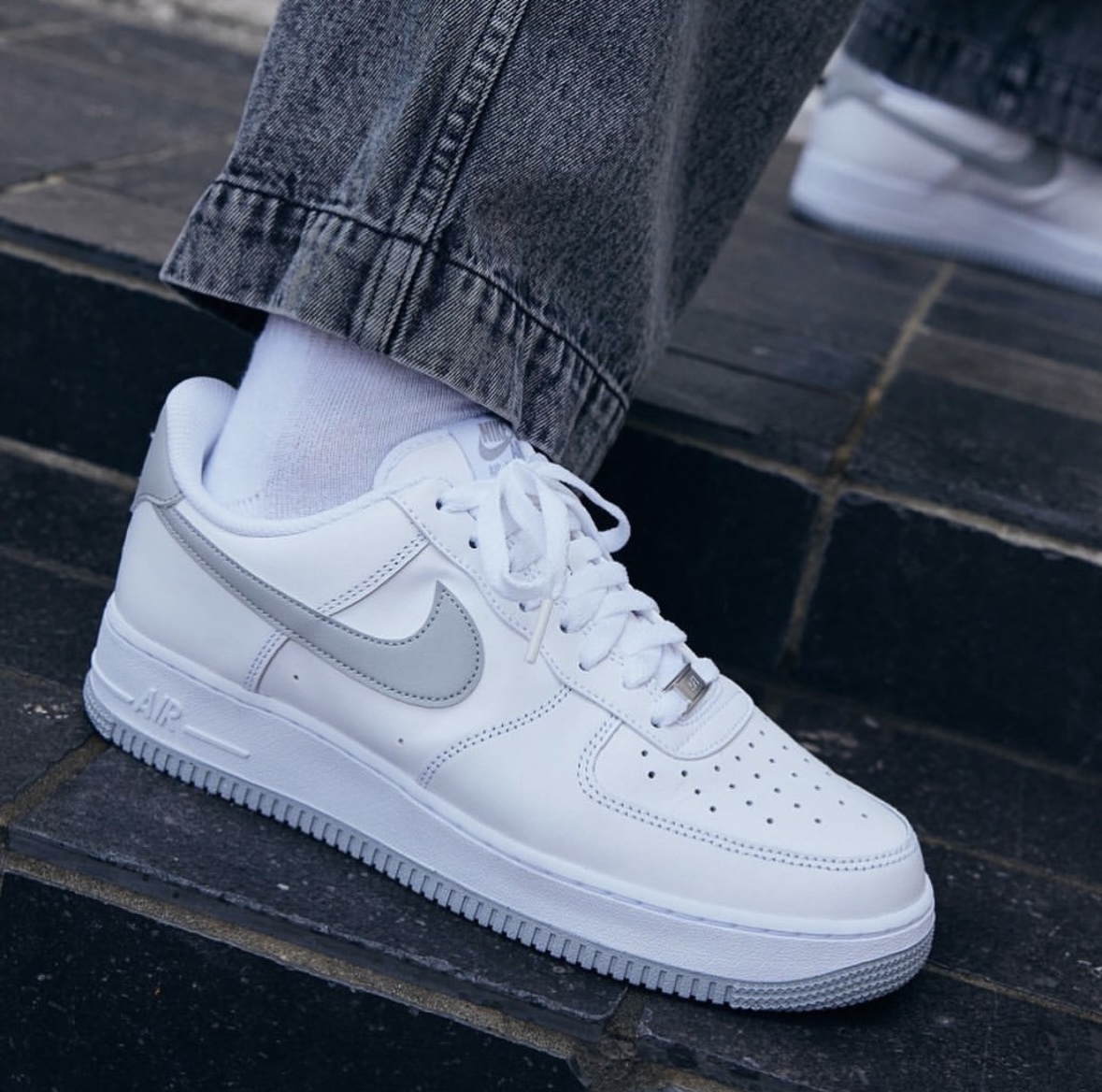 Nike Air Force 1 煙霧灰白 白色 灰色 皮革 男女款 FJ4146-100/預購
