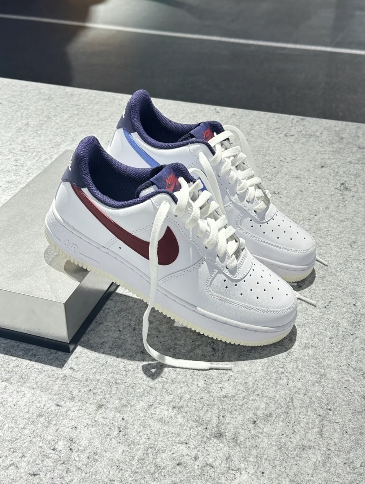 Nike Air Force 1紅藍鴛鴦 紅 藍 白 皮革 草寫 皮革 男款 FV8105-161/預購