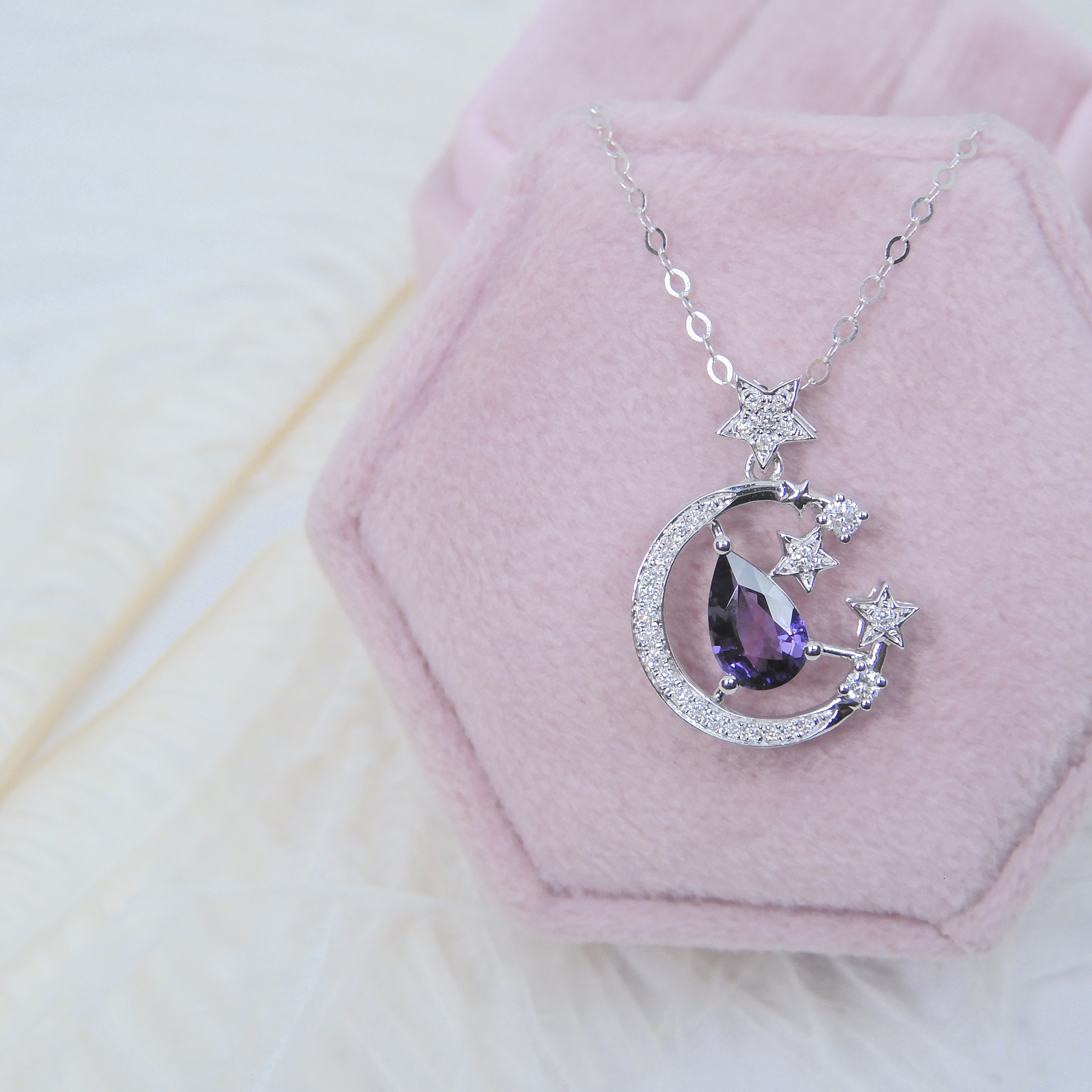 18K金 0.73ct 紫色藍寶石項鏈 (配國際證書)