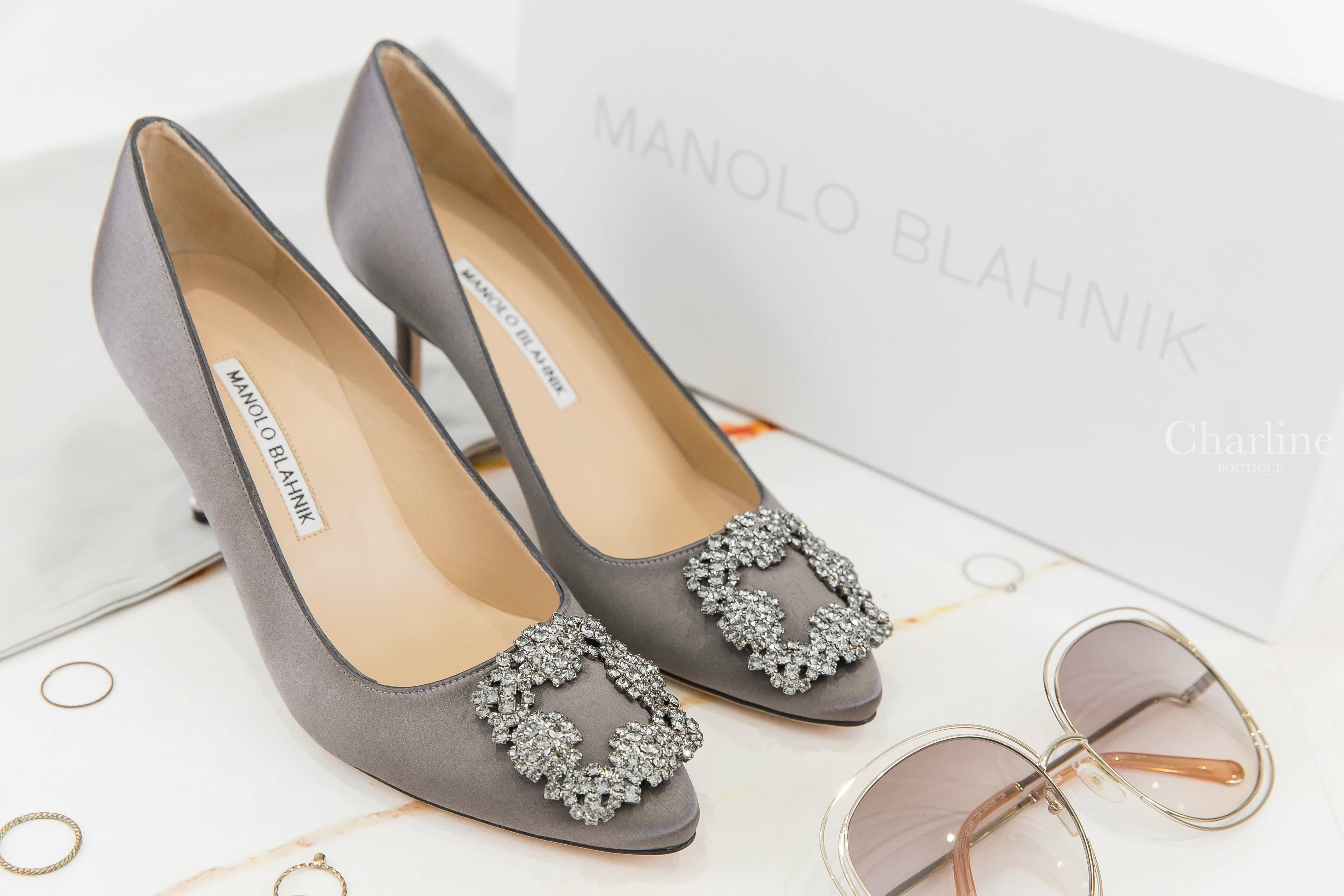 Manolo Blahnik Hangisi 深灰色絲綢灰銀鑲鑽方釦7cm細跟高跟鞋-Charline Boutique 精品代購