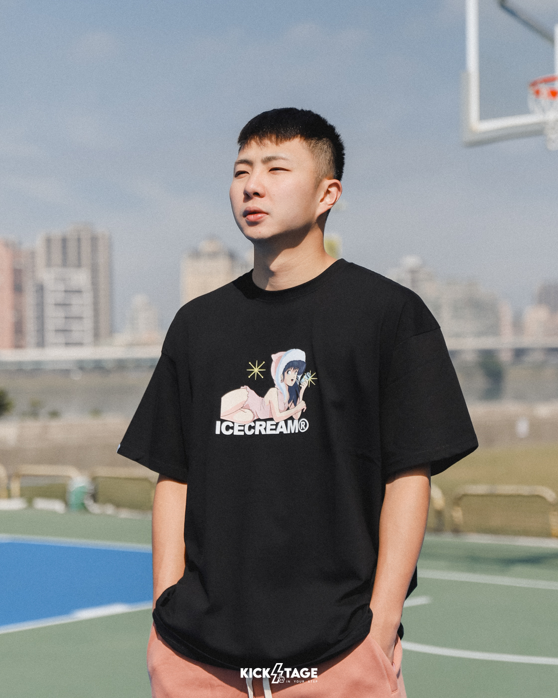 **特價商品售出不退換**BBC ICE CREAM FUR COAT SS TEE 黑 白 性感女郎 印花 短T【431-9207】