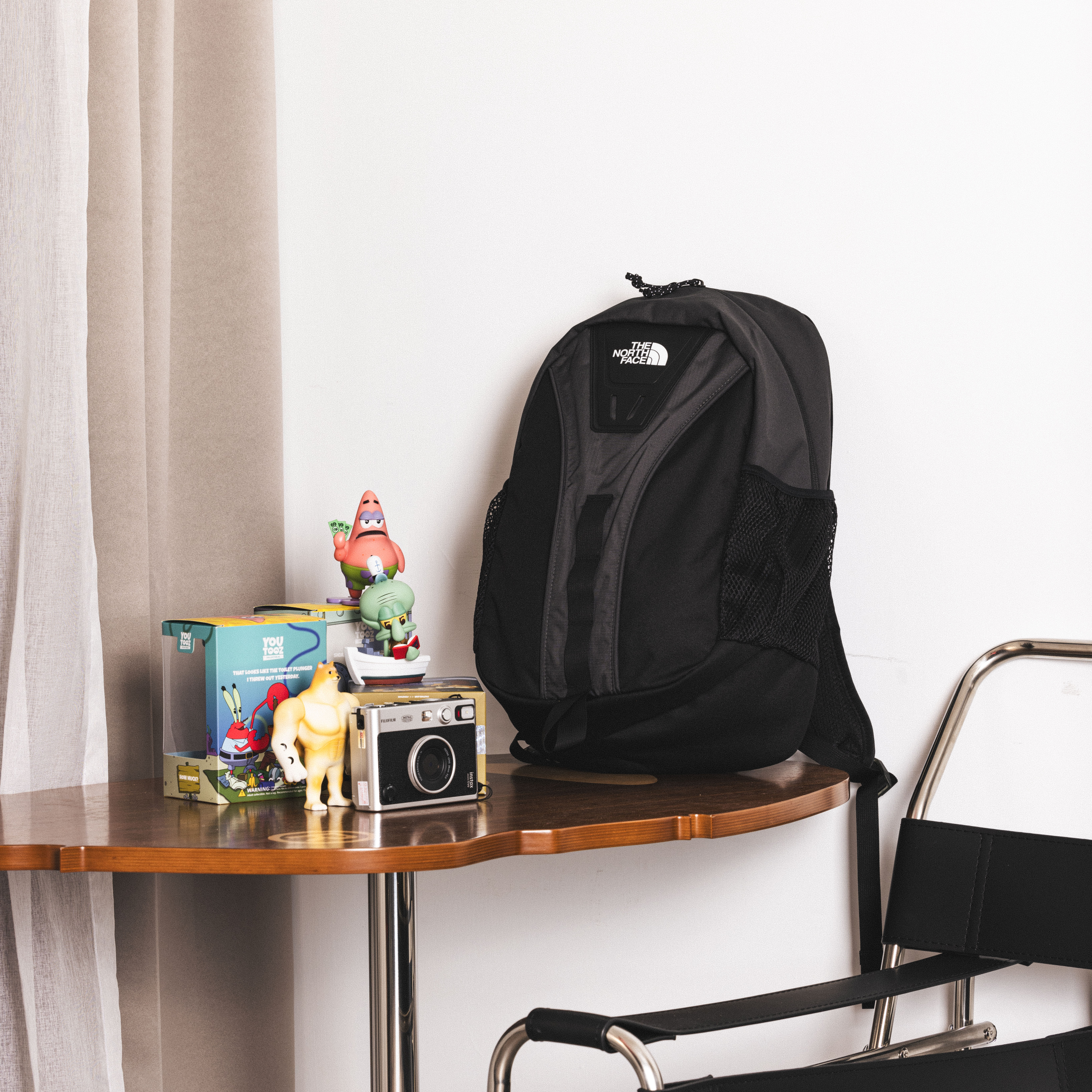 -(E16a05)-THE NORTH FACE Y2K 20L BACKPACK DAYPACK DWR 防水 後背包 筆電包-NF0A87GG 灰黑色(KT0)