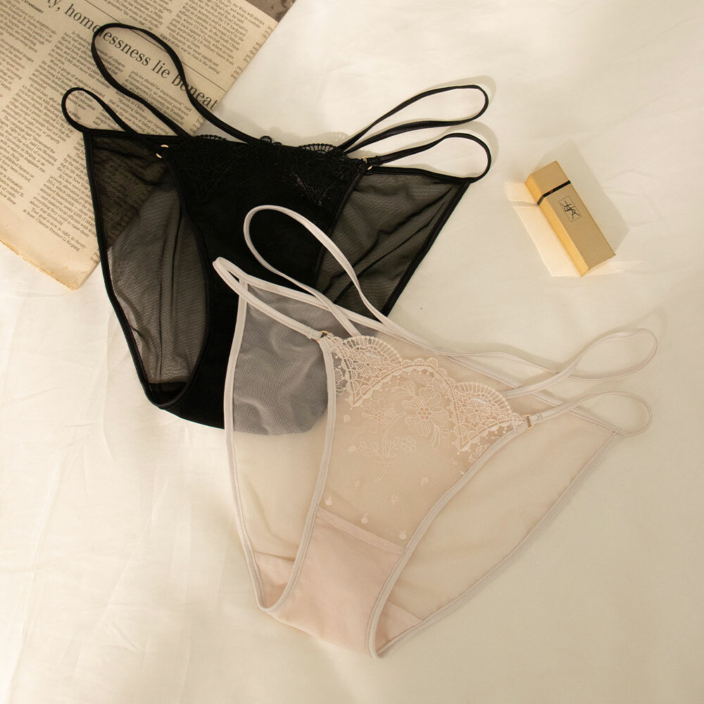 【Love Maker】Low-Rise Lace Panty (2 colours)