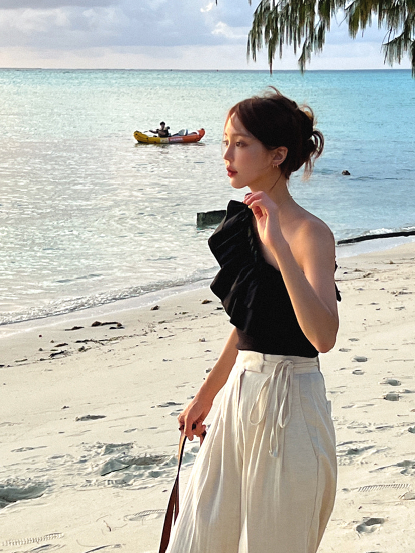 [現貨]荷葉優雅翻領背心 [ 2色 / Free ]