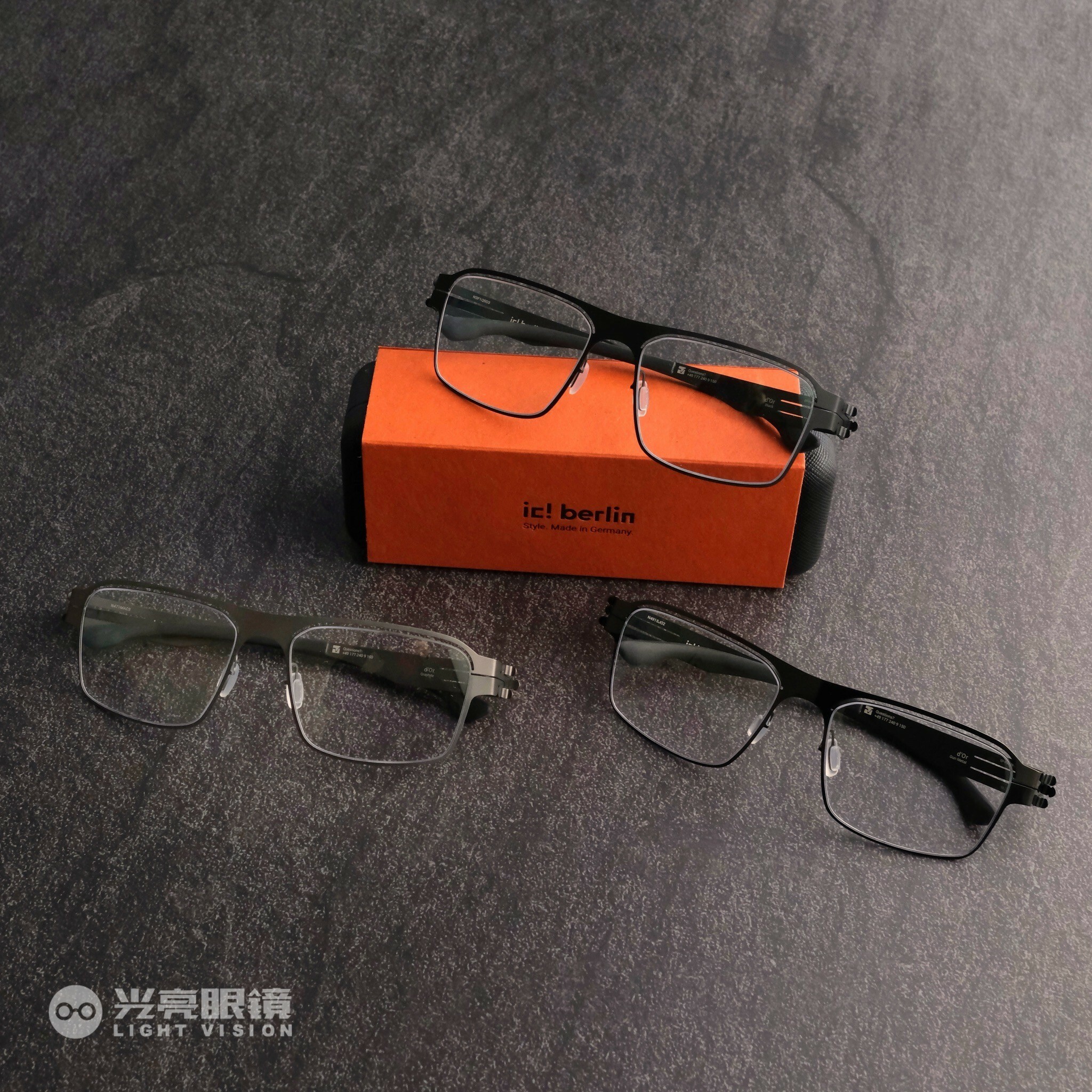 ic! berlin - M1673 d'Or／002 霧黑
