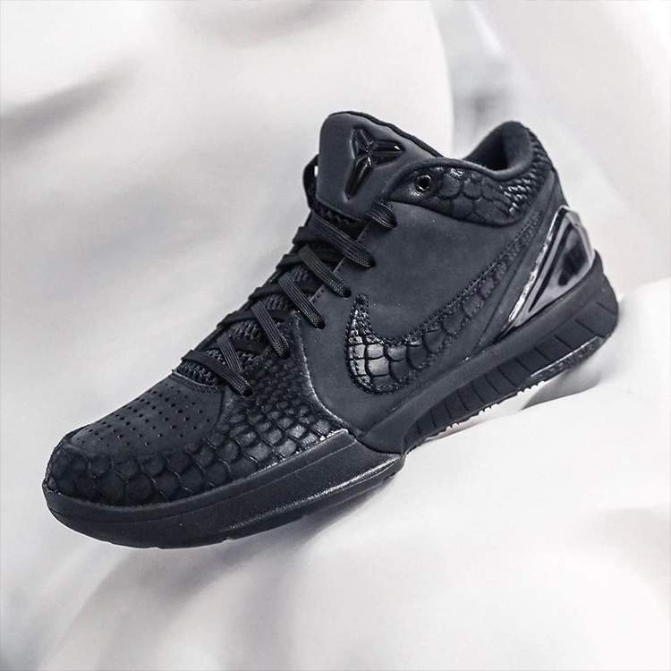 KOBE 4 “Black Mamba” 黑曼巴 黑魂 黑蛇鱗 實戰籃球鞋 FQ3544-001