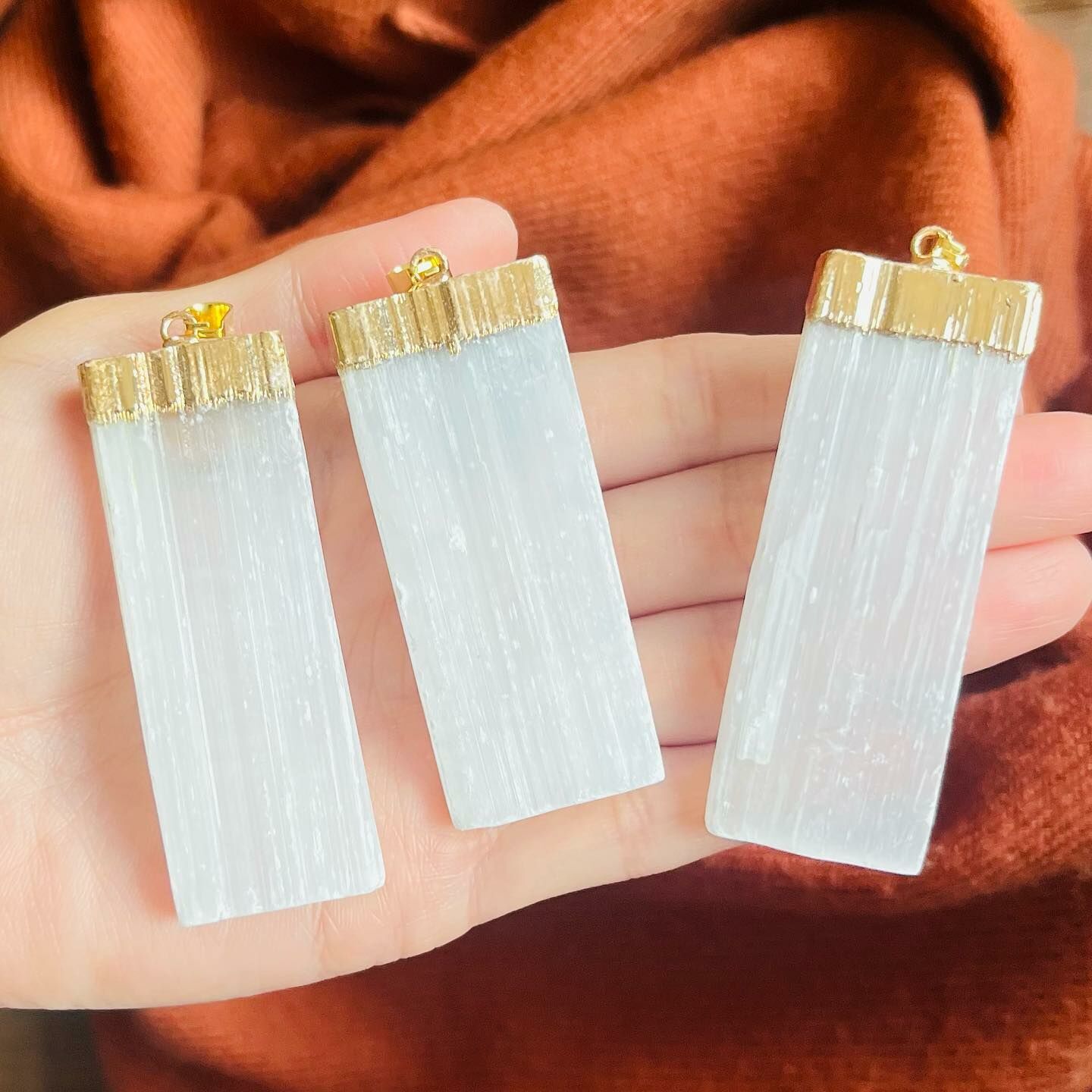 [原石] 透石膏+虎眼石 吊墜