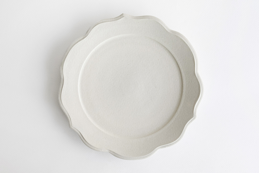 竹口要-三瓣輪花皿 象牙色
