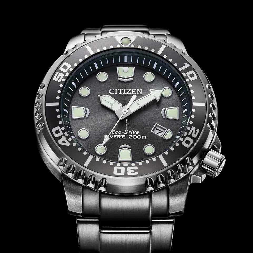 萬年鐘錶 - Citizen 星辰錶  海洋生態珠光灰光動能潛水男錶 BN0167-50H 錶徑44MM