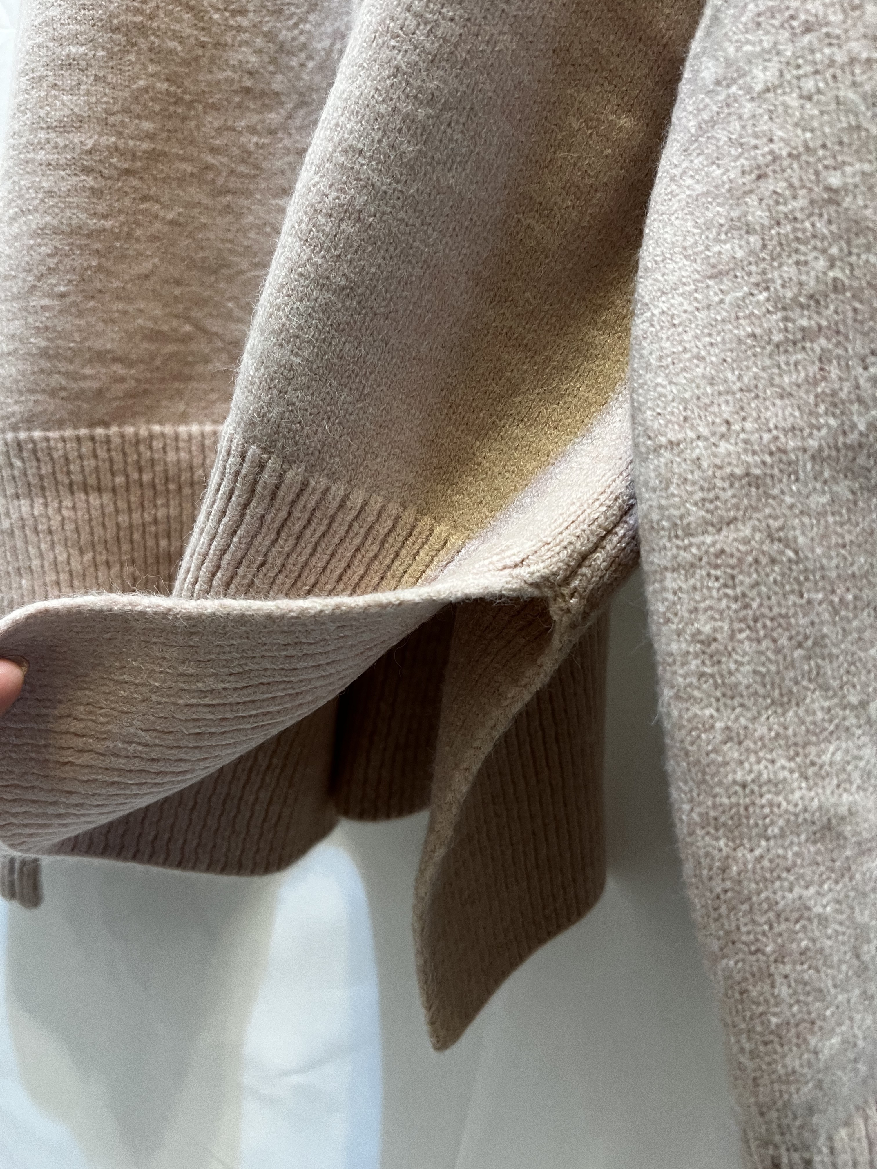 🇰🇷韓國柔軟羊毛寬版開衩上衣