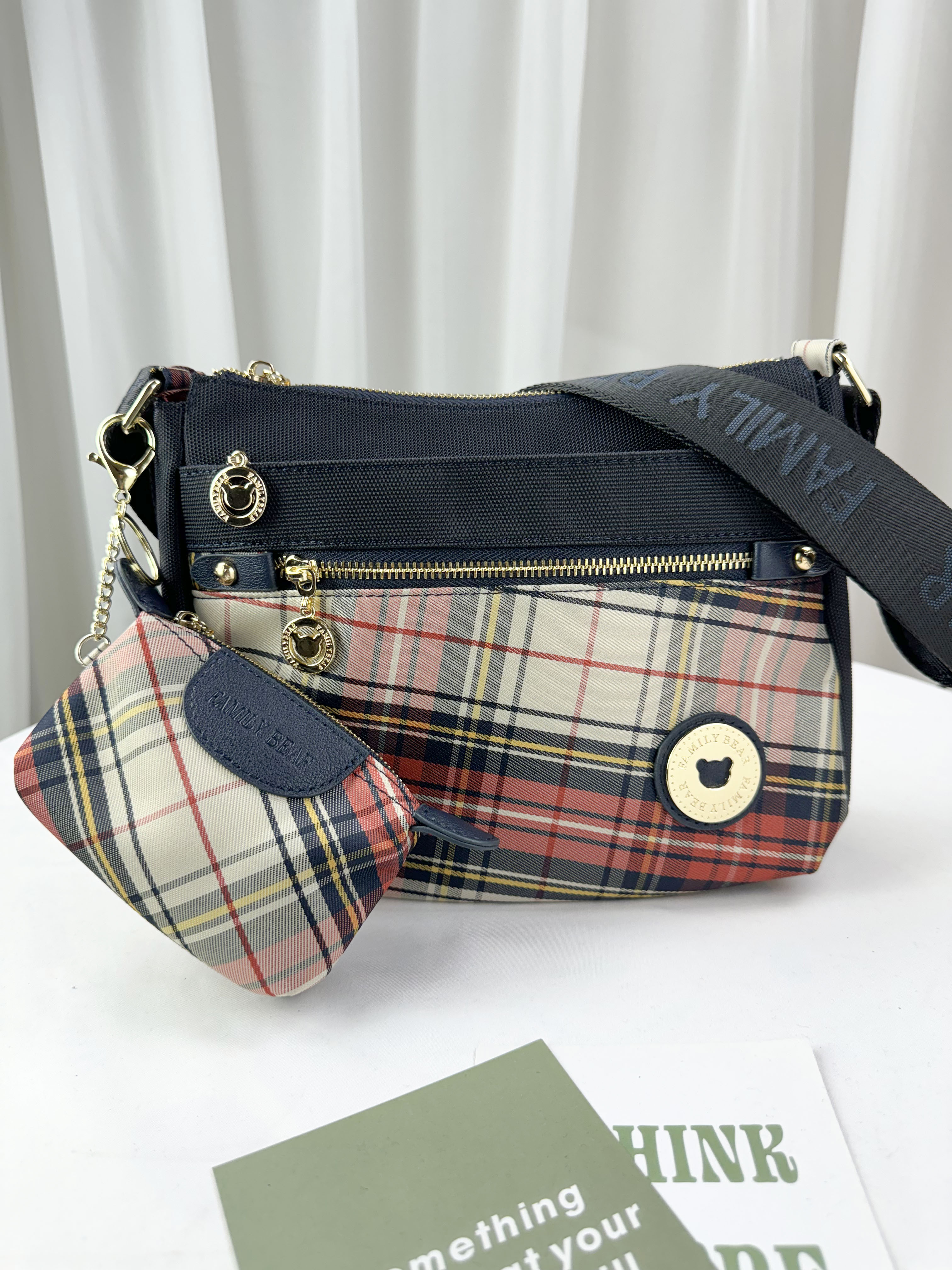 FamilyBear橙格紋拼色防潑水側背包 附格紋零錢包  #2672