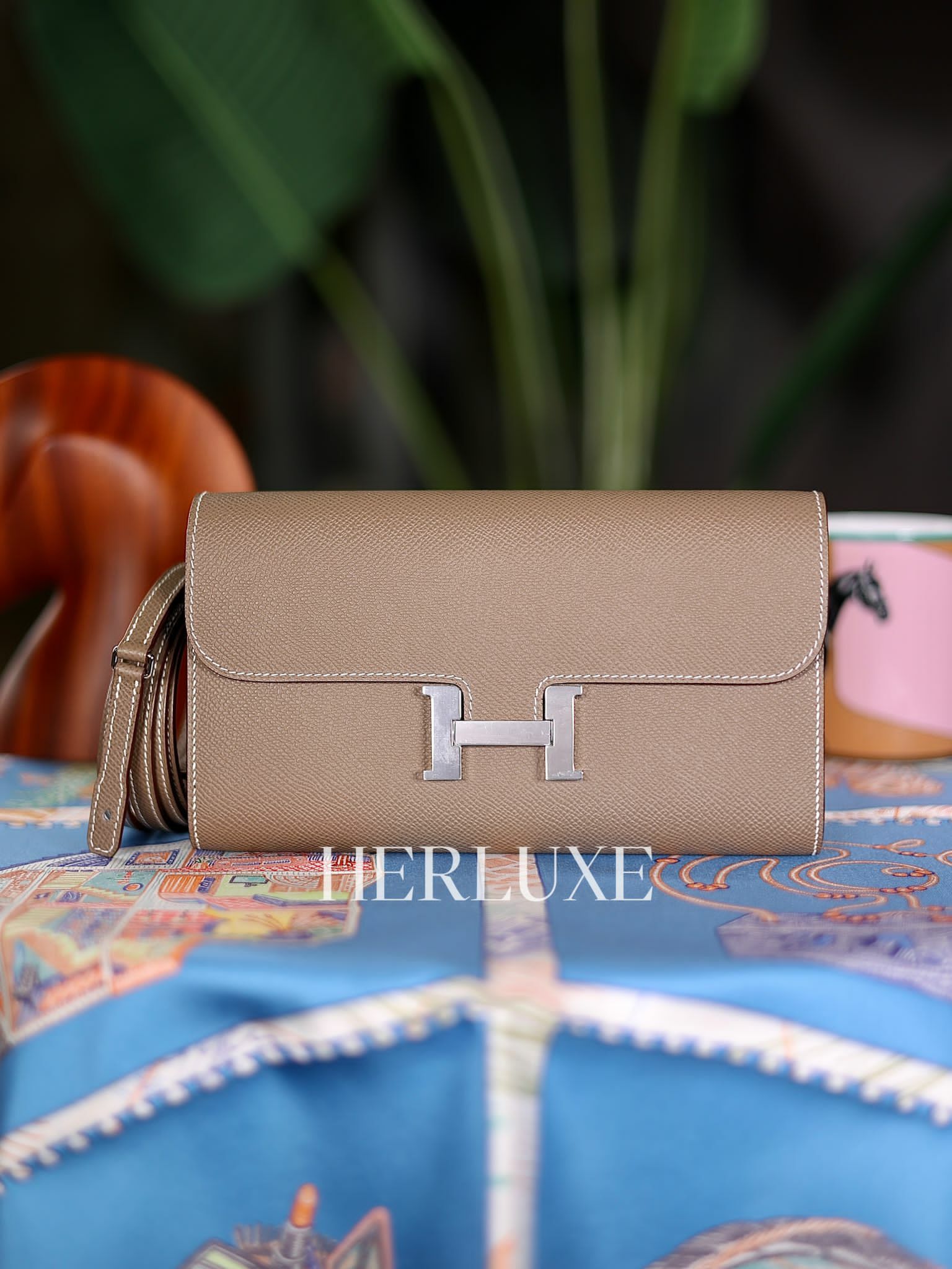 Constance to go 18 etoupe ck epsom W