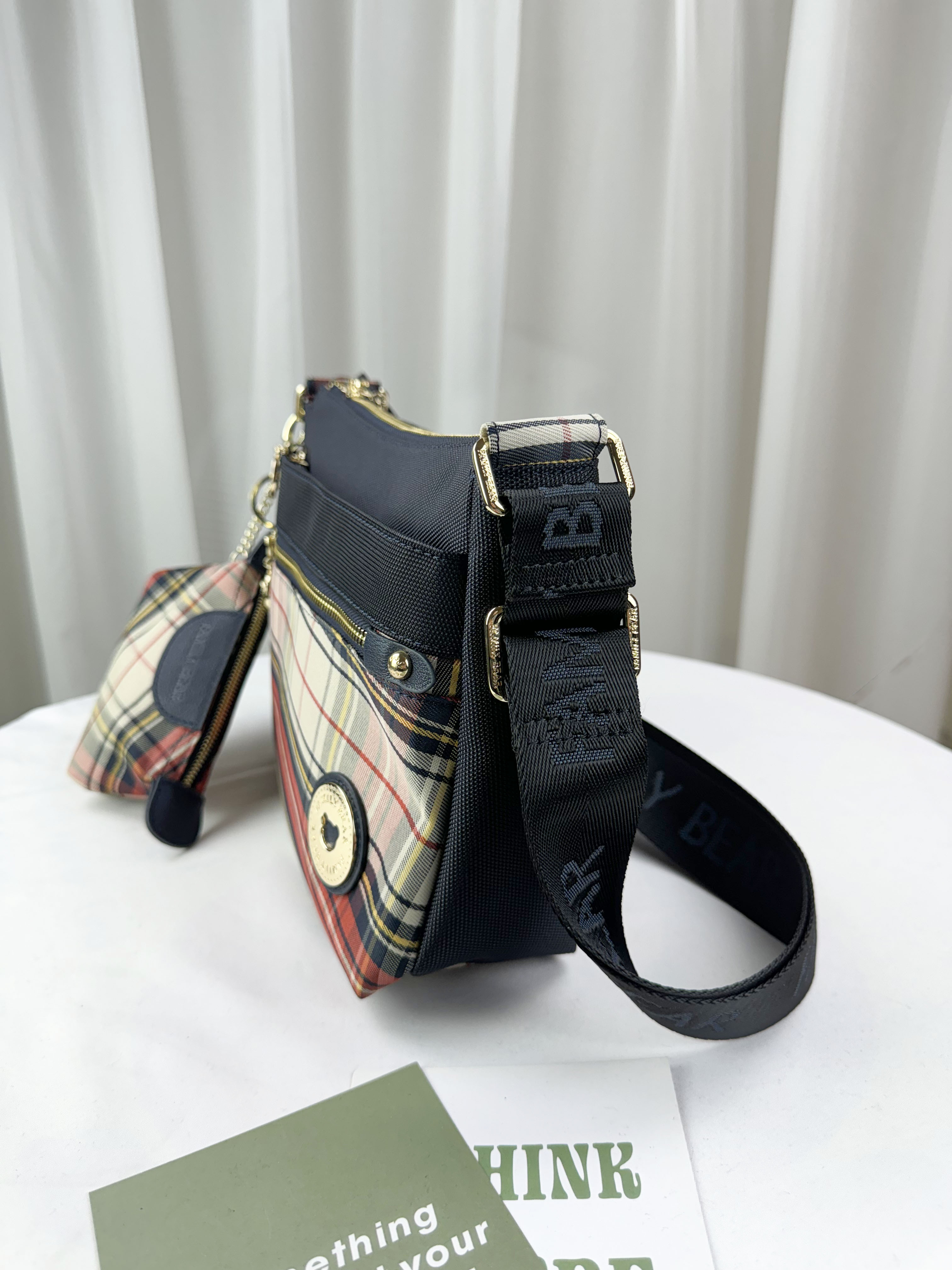 FamilyBear橙格紋拼色防潑水側背包 附格紋零錢包  #2672