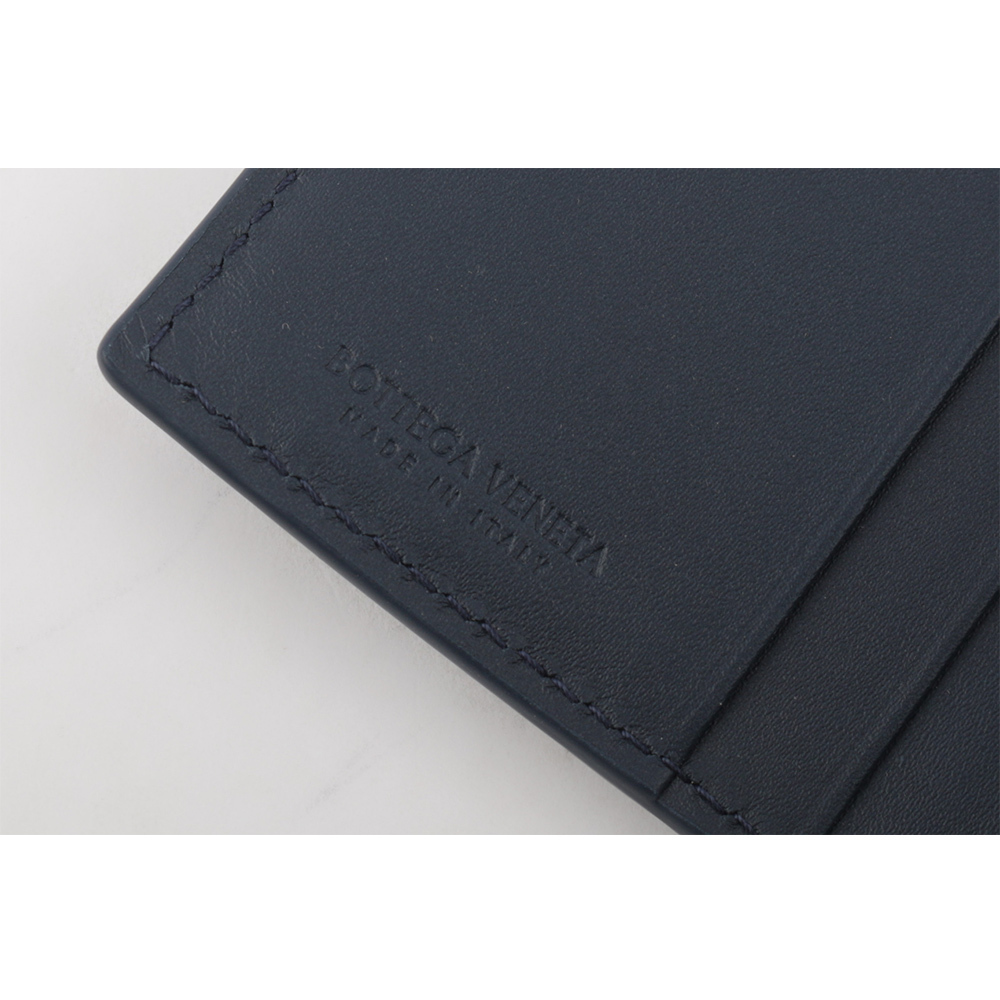 【BOTTEGA VENETA】小牛皮編織對開6卡短夾(深藍色) 222338 V4651 4013