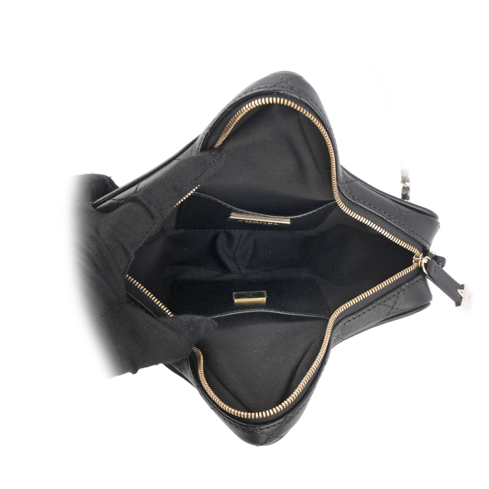 【CHANEL】24C 金色標誌菱格紋小羊皮星星包(黑色) AS4579 B15493 94305