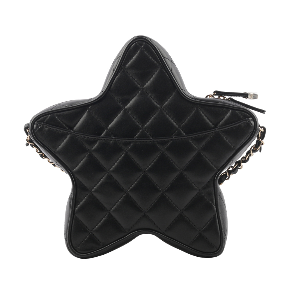 【CHANEL】24C 金色標誌菱格紋小羊皮星星包(黑色) AS4579 B15493 94305