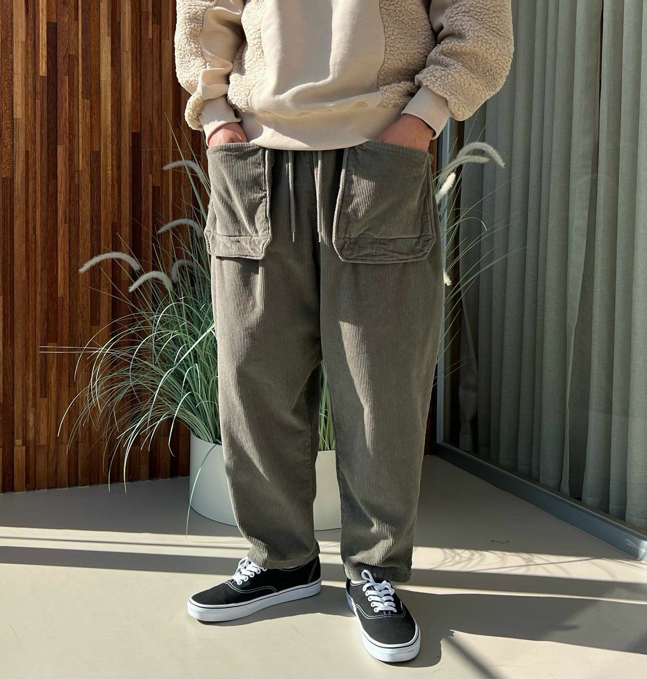 淨色燈心絨鬆身褲(薄抓毛底) PEACOCK-048P