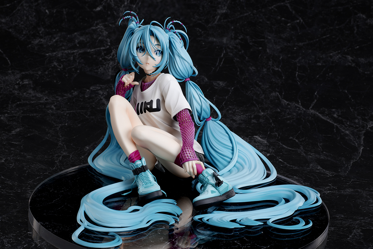 Hatsune Miku x Yoneyama Mai The Latest Street Style "Cute" Limited Ver.