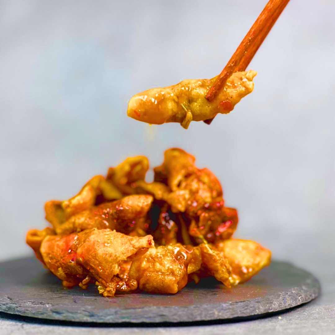 8折！泰國香甜辣小卷 80g