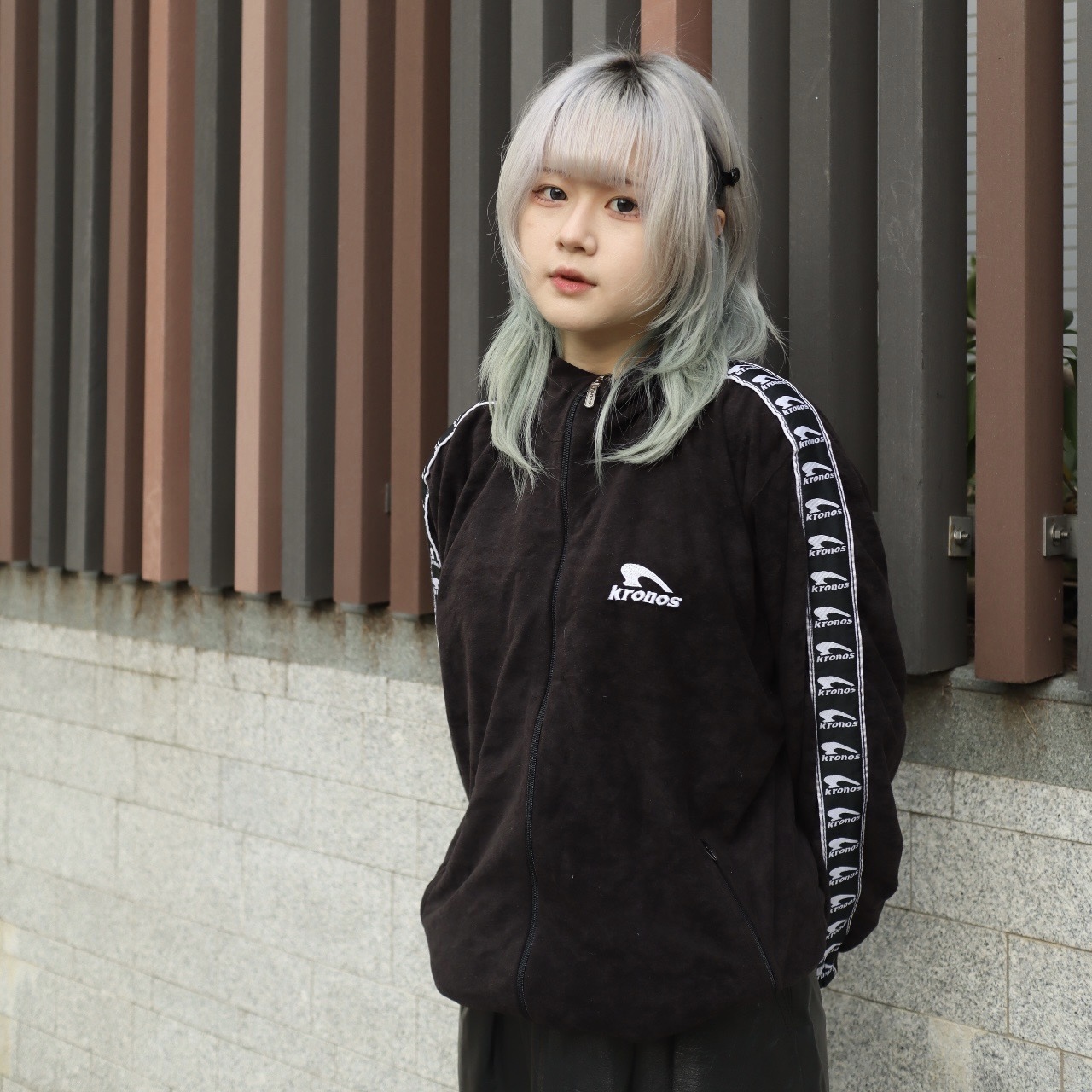 Vintage Kronos 黑色燈芯絨運動外套