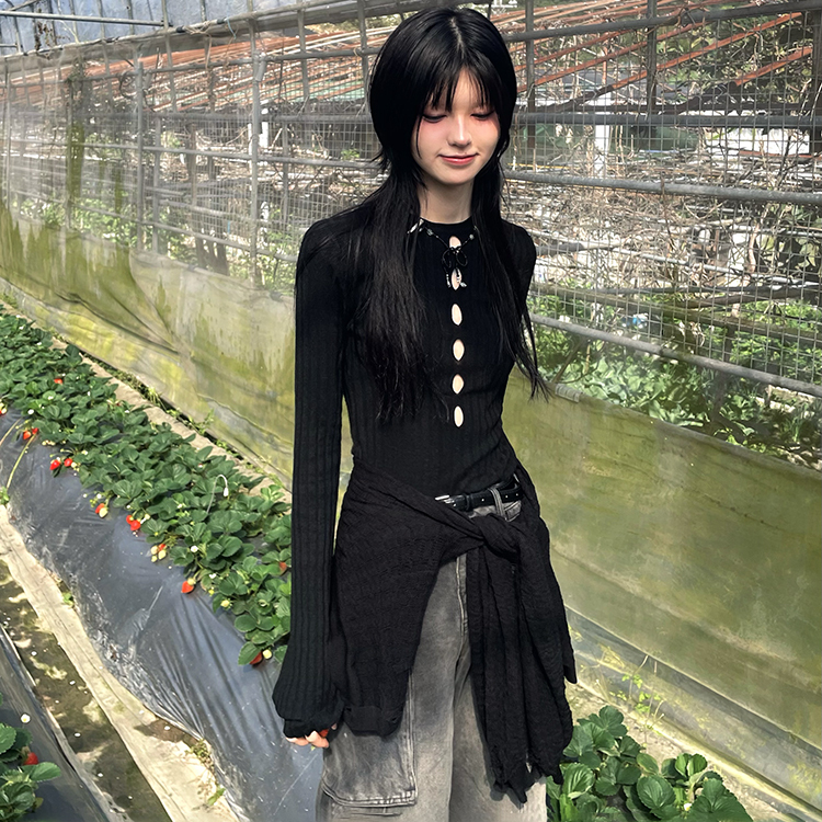 鏤空羊毛混紡長袖上衣(in stock)