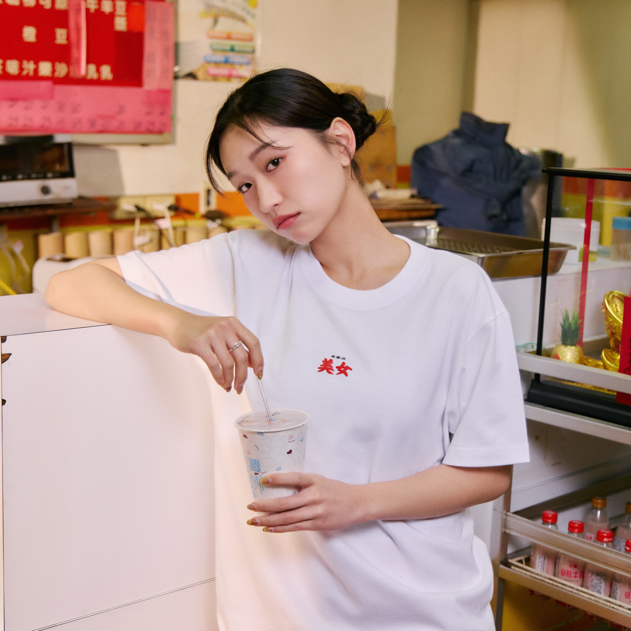 樓下早餐店Project-早餐店美女短踢