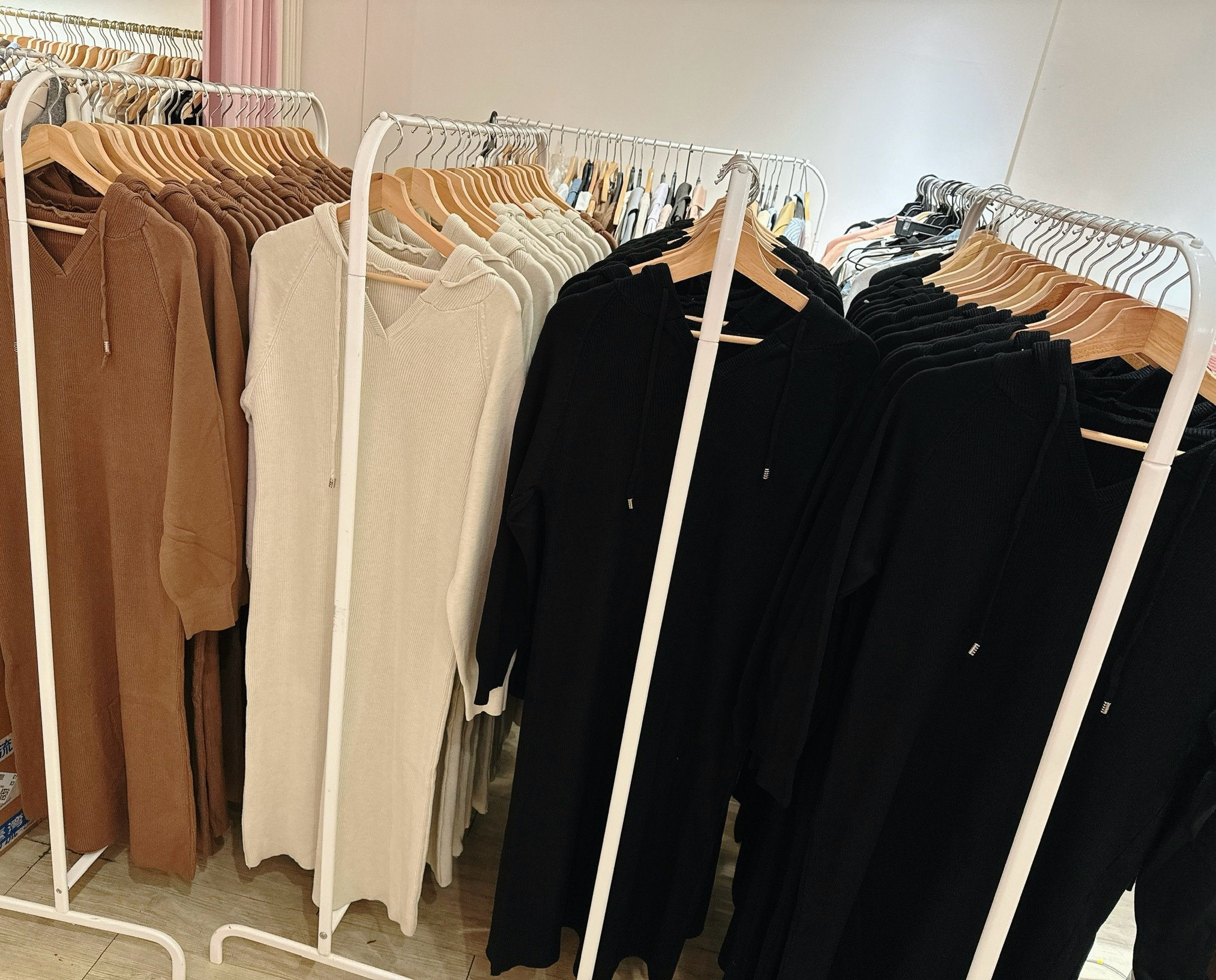 請包色！神級藏肉柔嫩連帽針織長洋(3色)