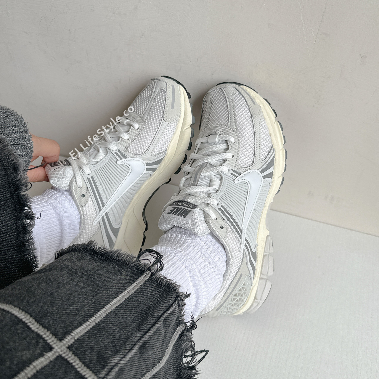 NIKE ZOOM VOMERO 5 奶油灰 淺灰 柔灰 奶油底 復古 Y2K 男鞋 HF0731-007 / 預購