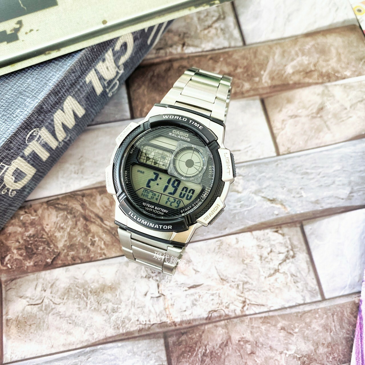 【CASIO 卡西歐】地圖時區電子錶AE-1000WD-1A 45mm 現代鐘錶