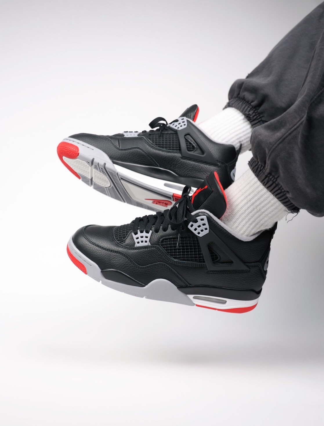 iSNEAKERS｜Air Jordan 4 Retro "Bred Reimagined" 黑公牛 男 FV5029-006 大童 FQ8213-006