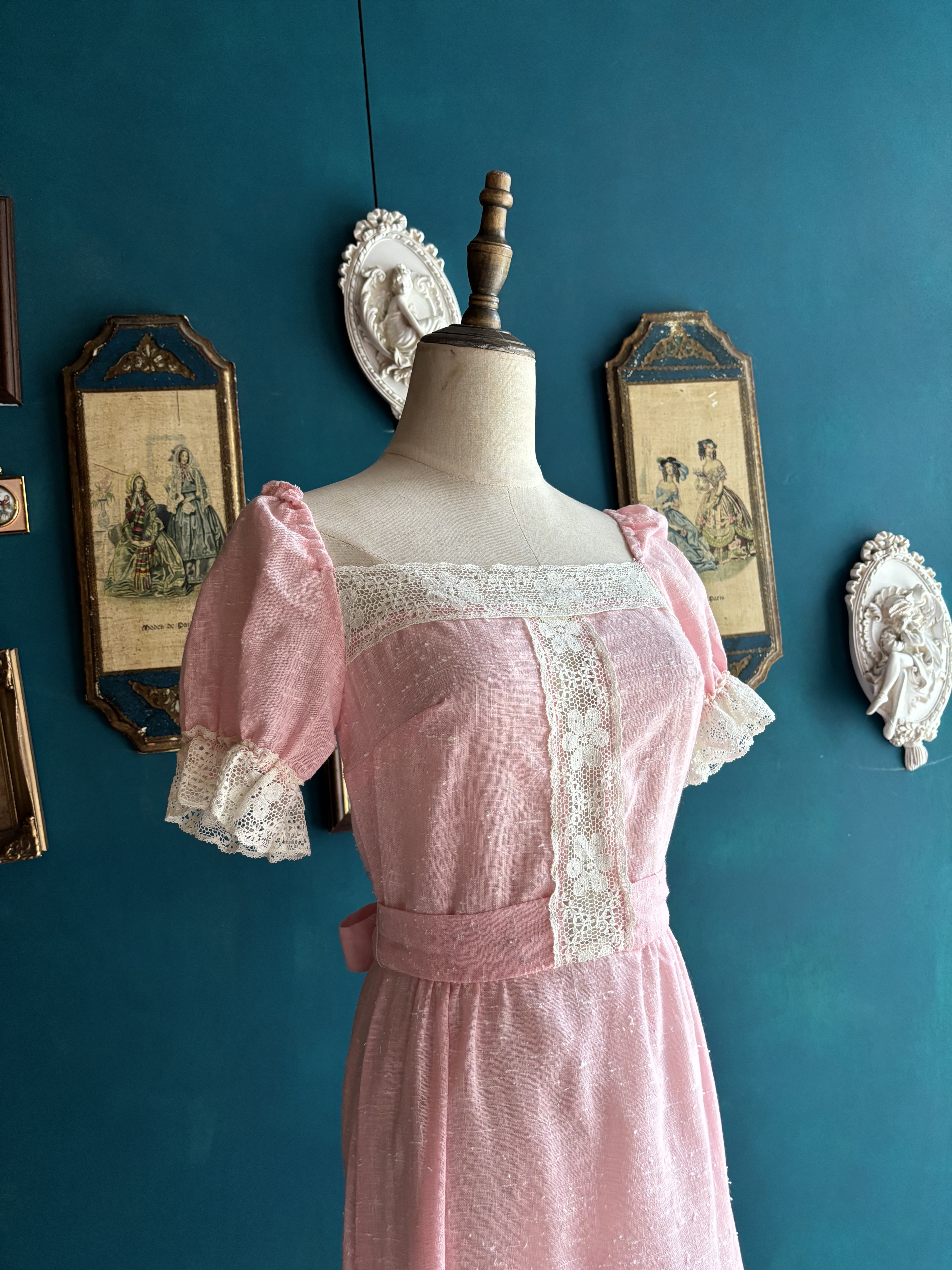 Vintage Dresses/古著PJB by Jerell粉色棉麻鏤空蕾絲洋裝