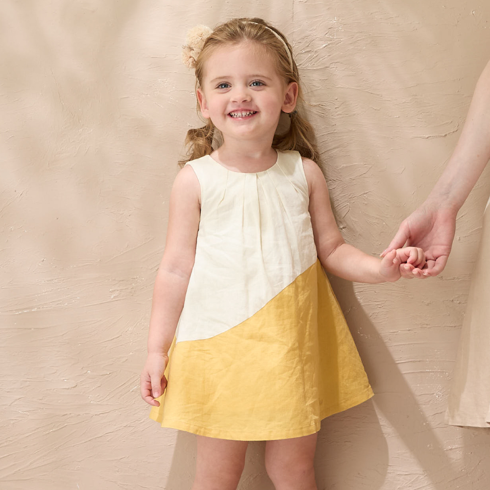 PIPPY棉麻低調獨特弧線兩色拚接棉麻背心裙 黃