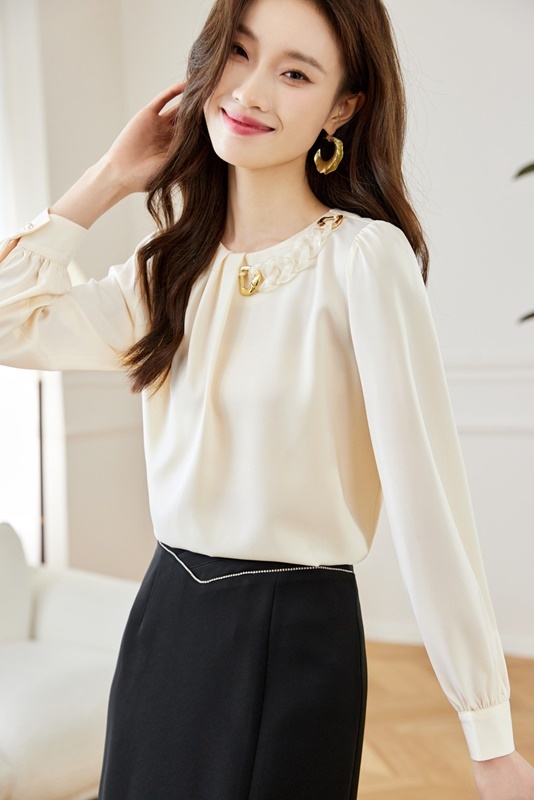 米杏M【零碼出清不退換】圓領鍊條雪紡上衣