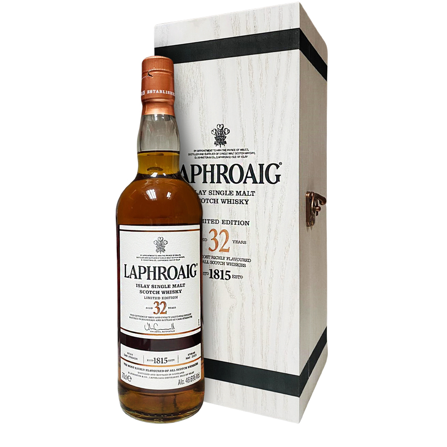 Laphroaig 2015 32 Years Limited Edition 46.6%