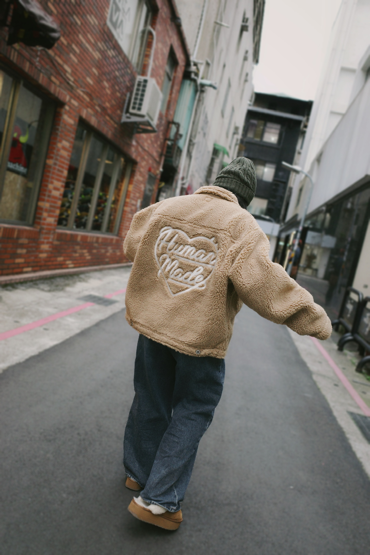 HUMAN MADE 羊羔毛排扣夾克 卡其