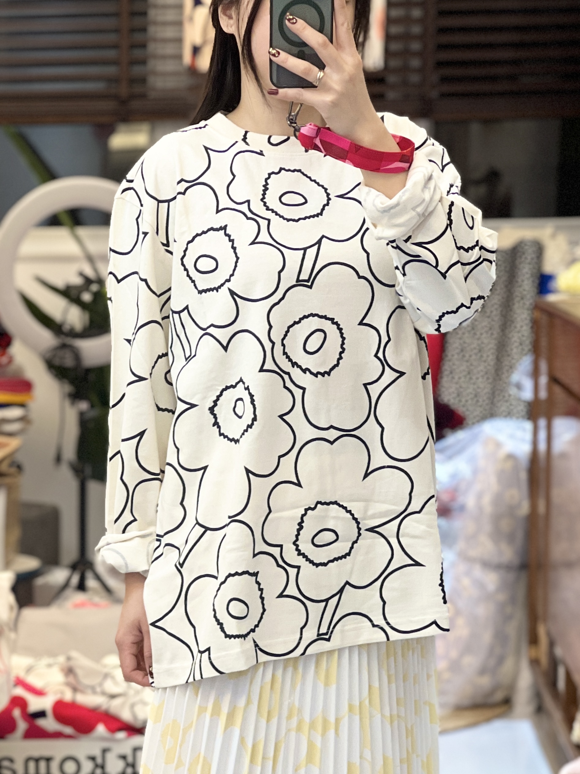 代購現貨 | 長袖 黑色通花 unikko Tee| Kioski Men Biitti Pieni Outline Unikko Jersey Long Sleeve Top