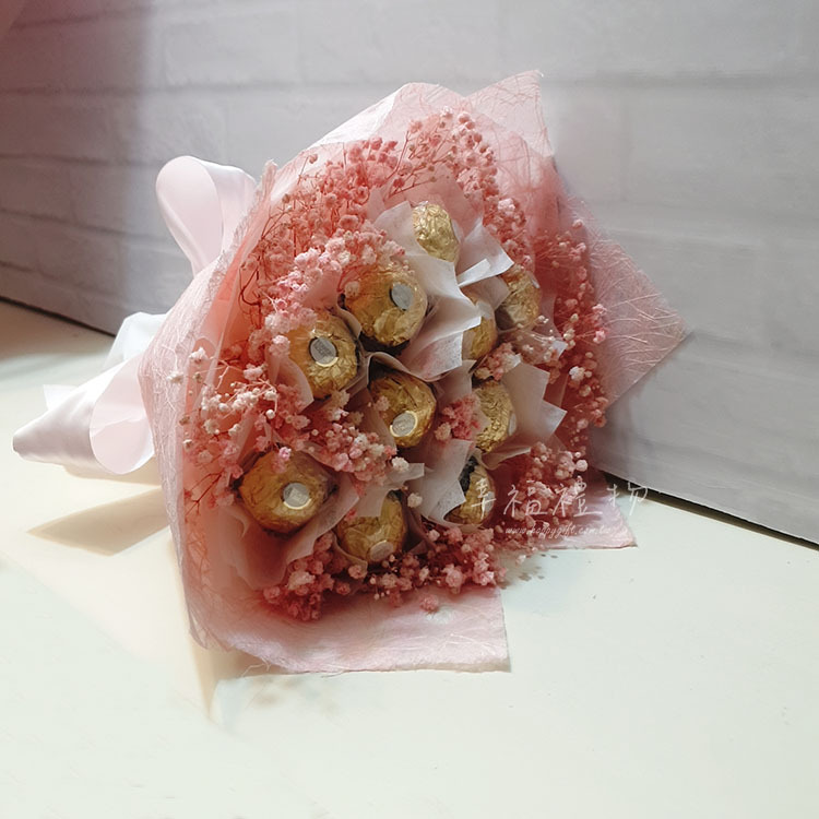 11朵粉紅色滿天星金莎花束