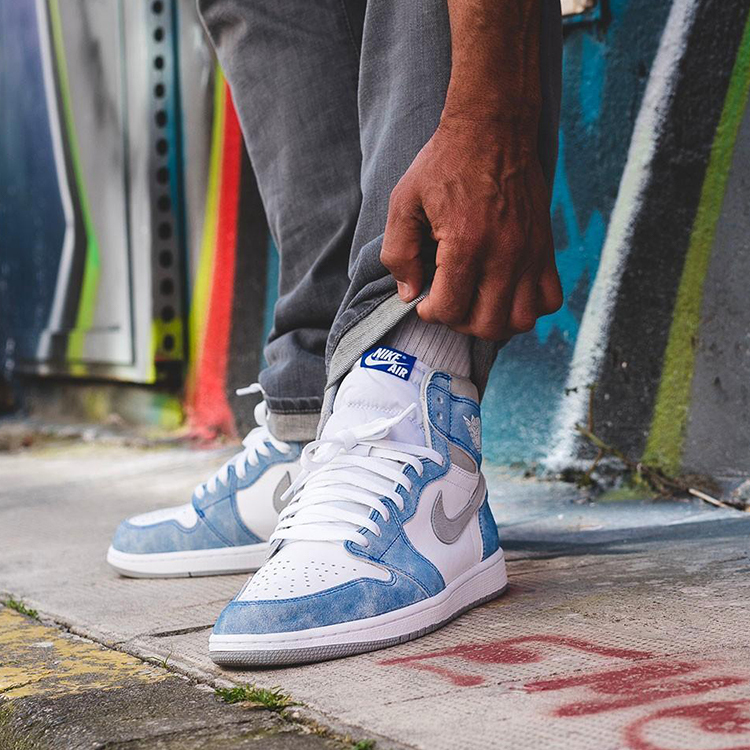 Air Jordan Retro High Blue Jordan Hyper Royal Air Jordan  display picture 3