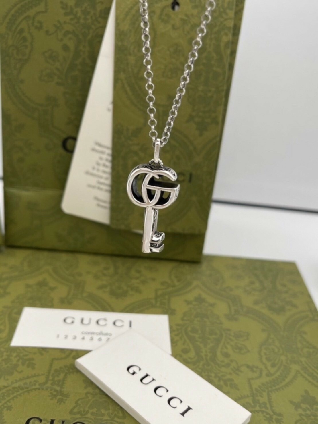 GUCCI 雙G鑰匙項鍊 925銀