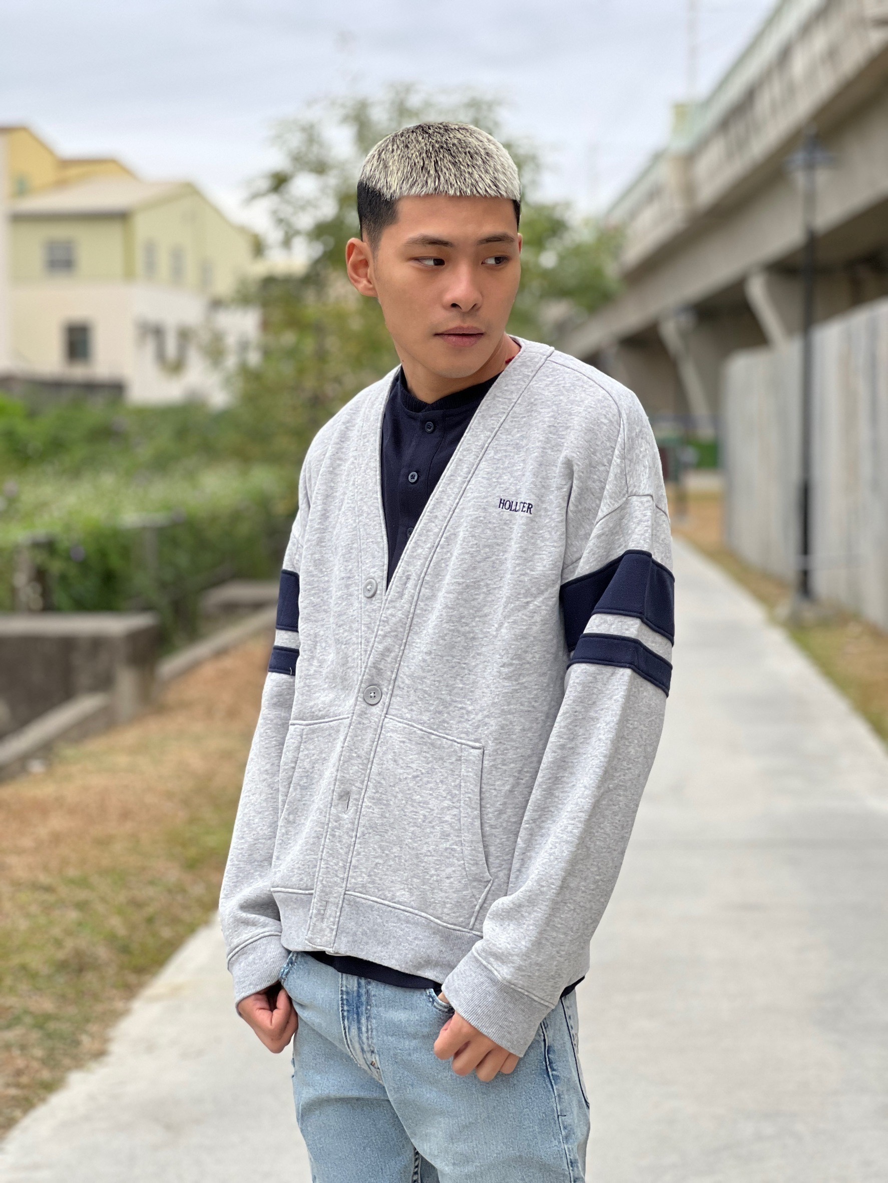Hollister 海鷗 開襟衫 卡迪根外套