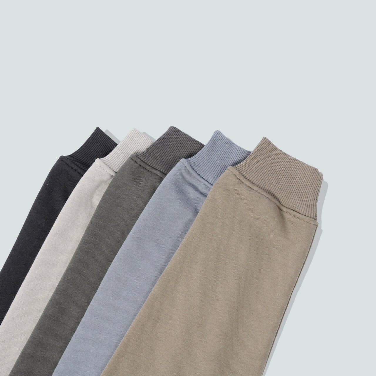 #17677 極厚磅圓弧口袋連帽外套袖口細節照